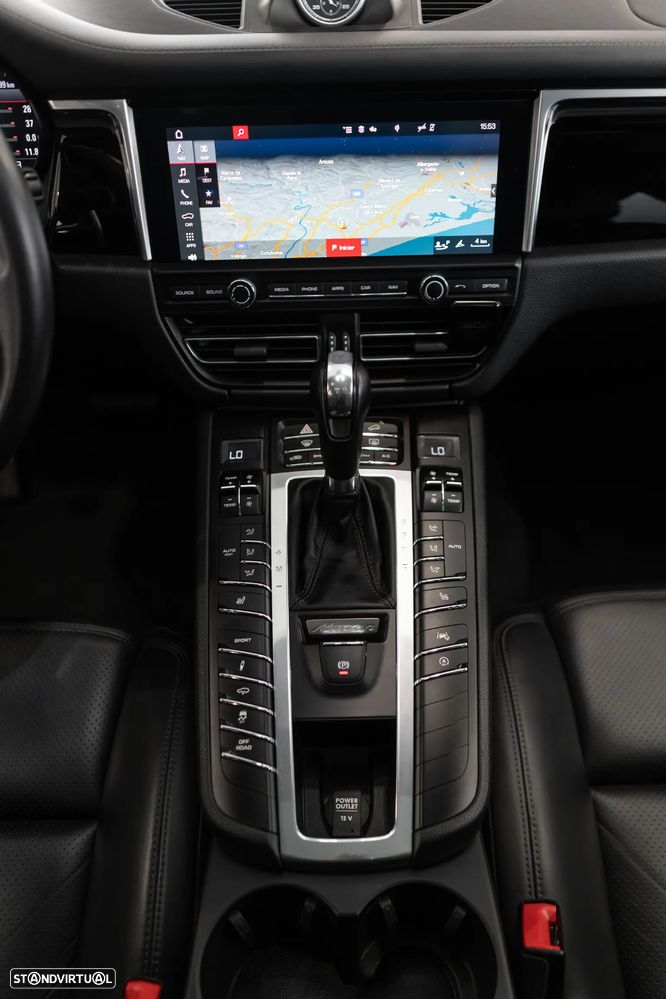Porsche Macan S - 37