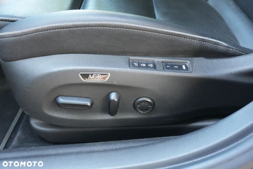 Opel Insignia 2.0 CDTI Cosmo S&S - 24