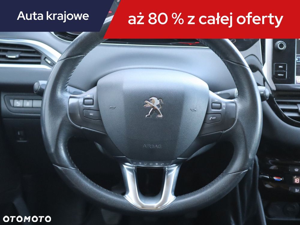 Peugeot 208 - 18