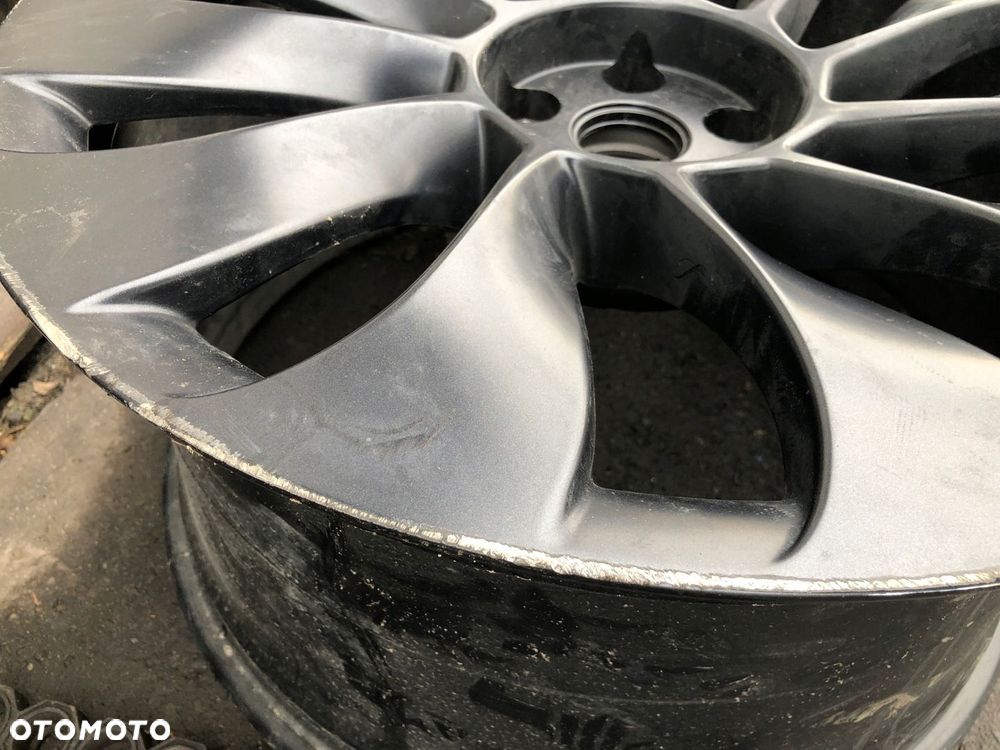 Felga Aluminiowa TESLA MODEL Y R21 - 3