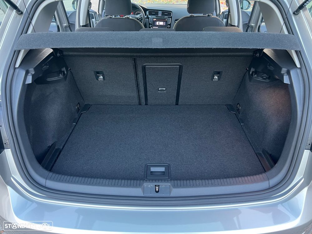 VW Golf 1.6 TDi Highline - 42