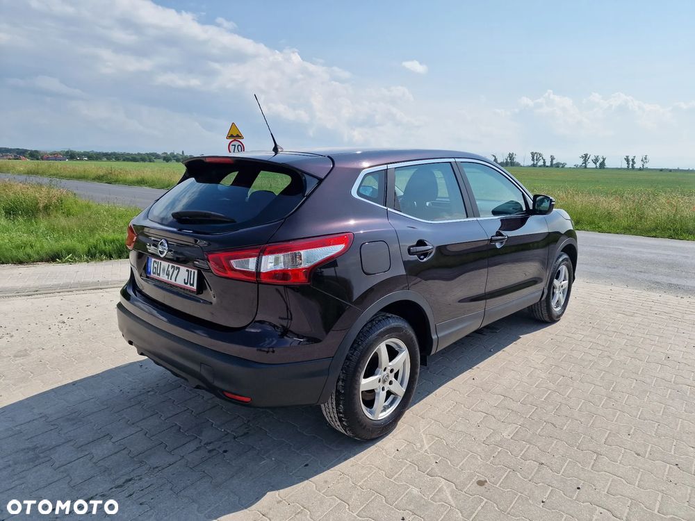 Nissan Qashqai 1.2 DIG-T N-Connecta EU6 - 10