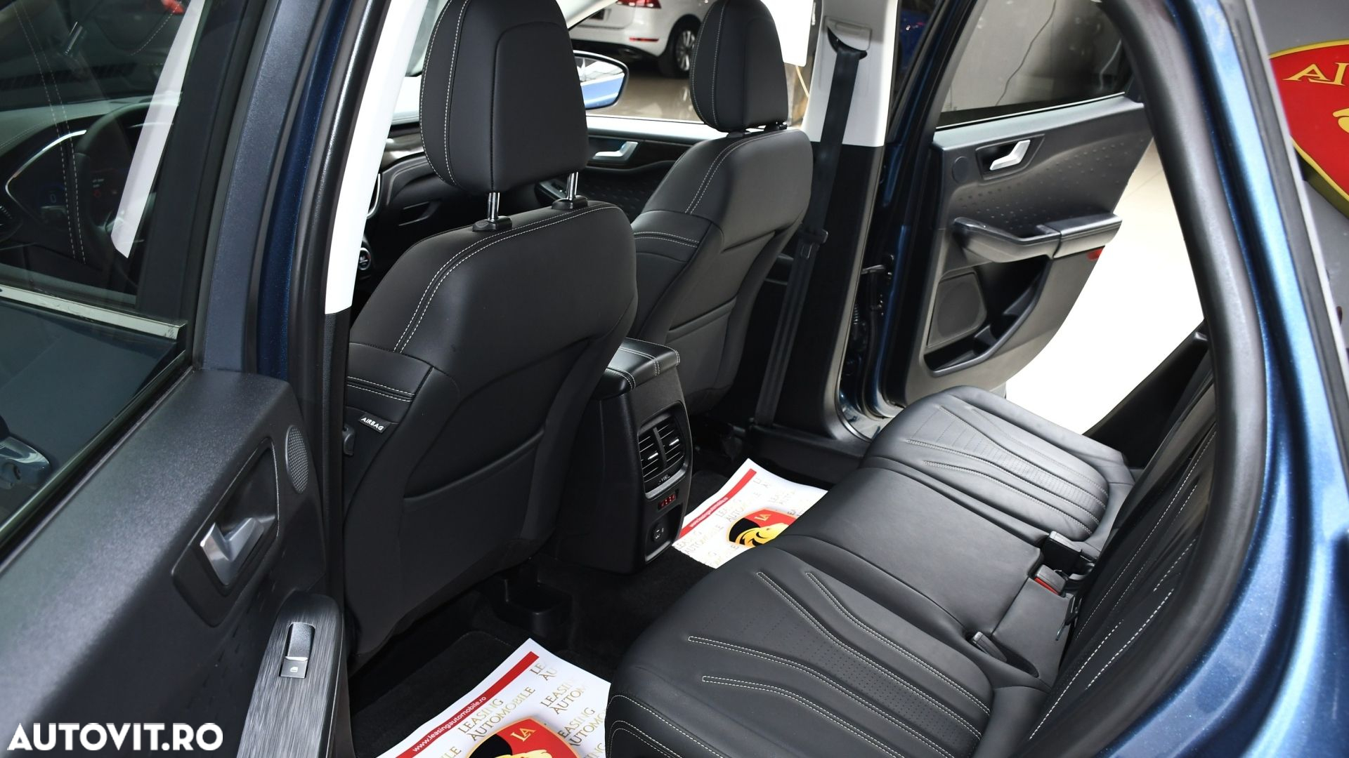 Ford Kuga 2.0 EcoBlue 4x4 Aut. VIGNALE - 12