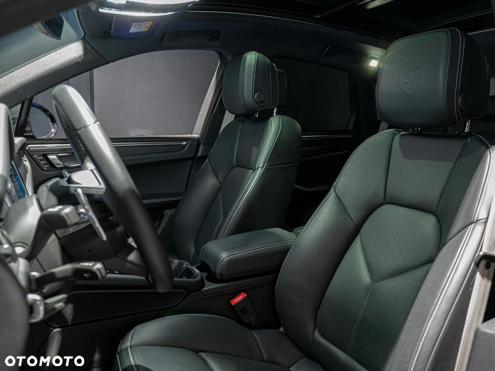 Porsche Macan Standard - 17