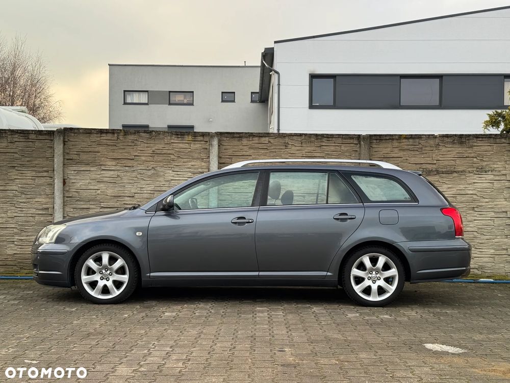 Toyota Avensis 2.0 VVT-i Sol - 4