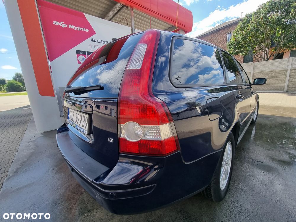 Volvo V50 1.8 Momentum - 4
