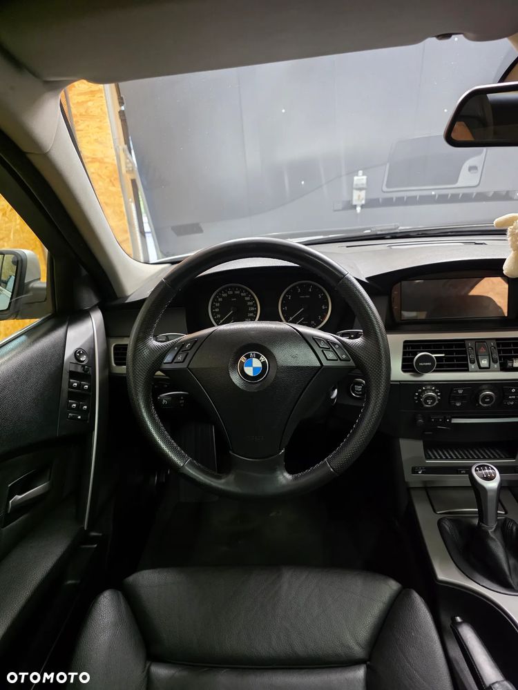 BMW Seria 5 - 17