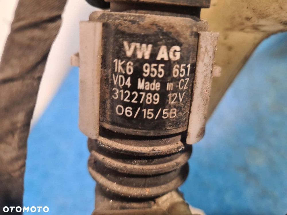 VOLKSWAGEN PASSAT B8 2.0 TDI ZBIORNICZEK SPRYSKIWACZA 3G0955453D CUAA - 2