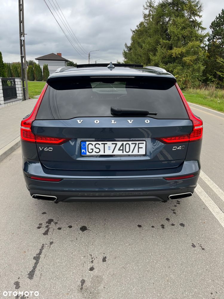 Volvo V60 Cross Country D4 AWD Geartronic Pro - 5