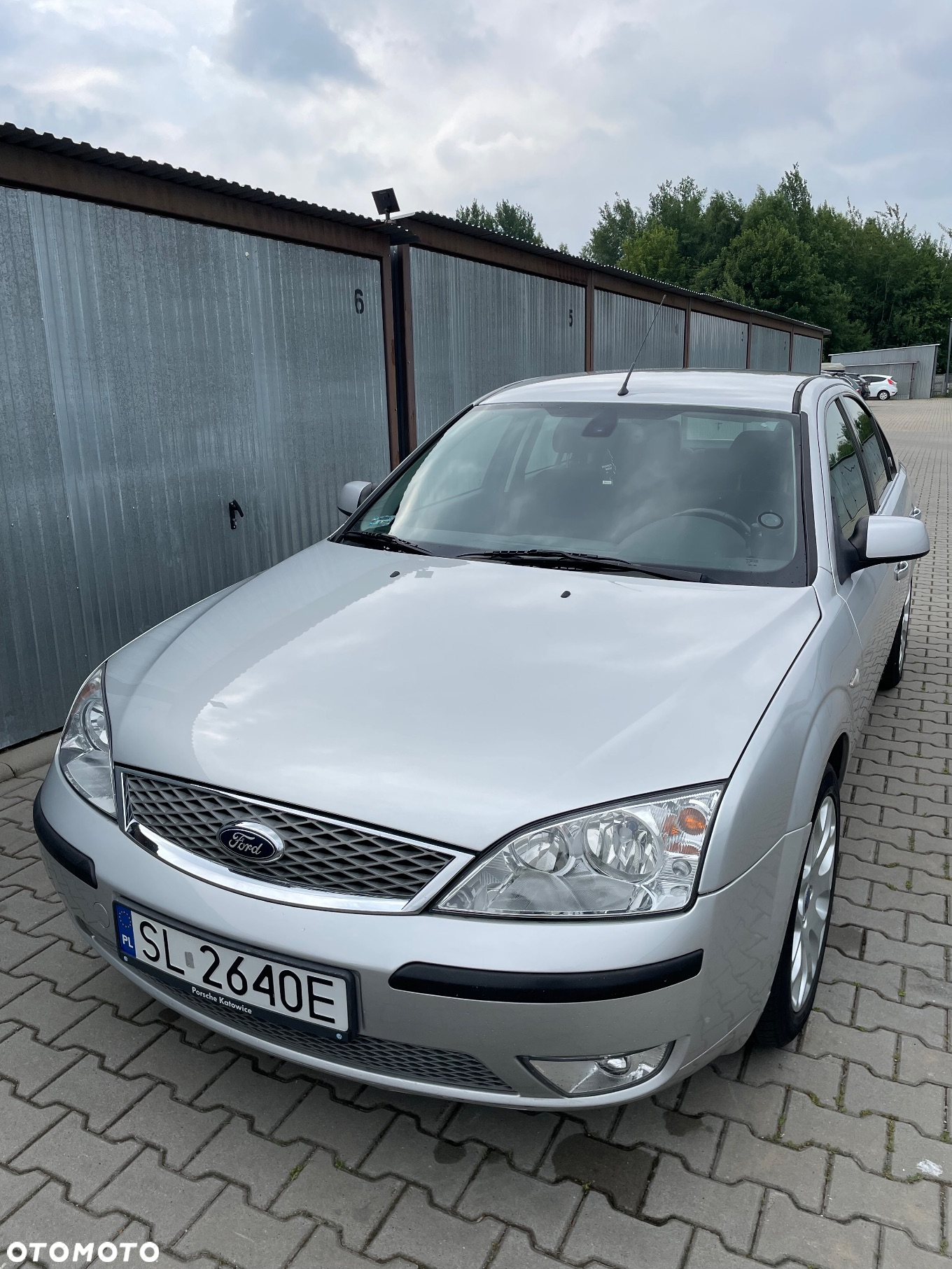 Ford Mondeo 1.8 Ghia - 3