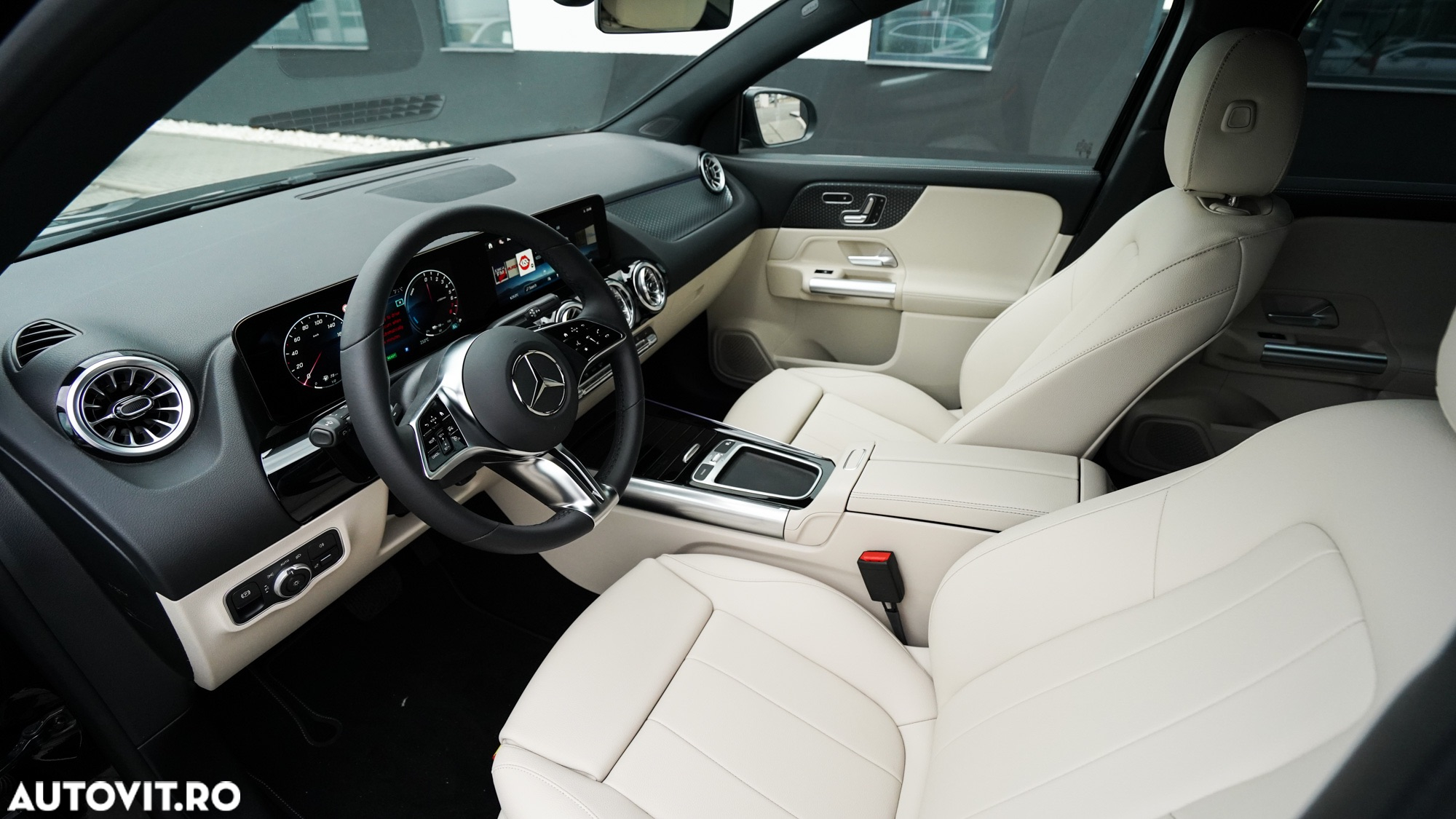 Mercedes-Benz GLA - 7