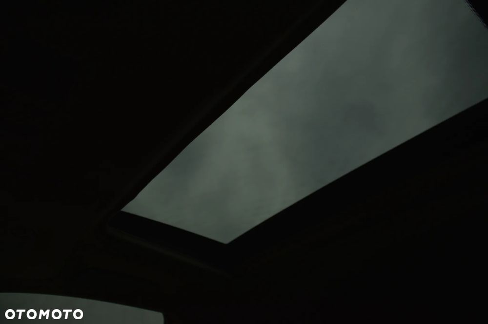 Mitsubishi Outlander 2.0 4WD Top - 17