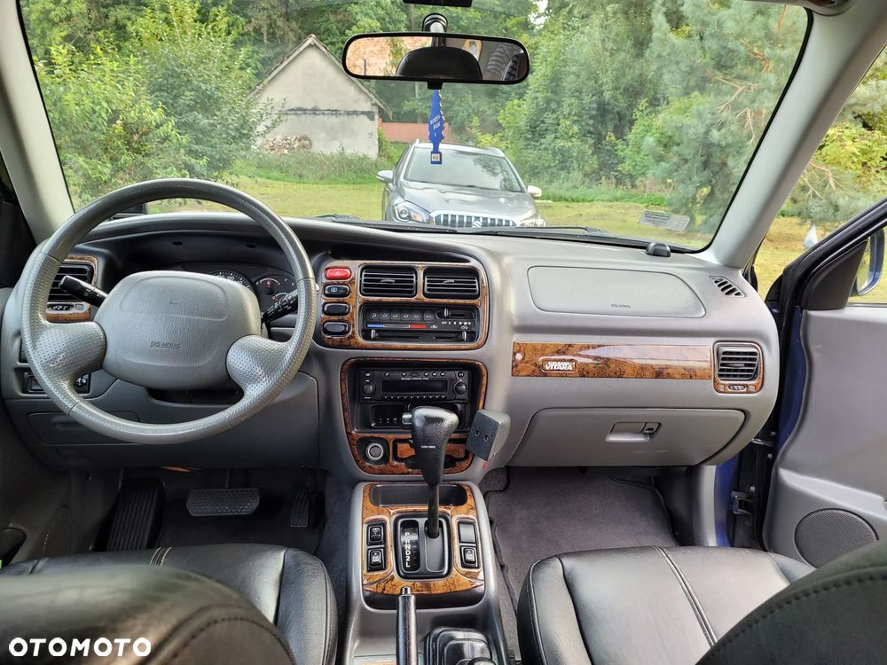 Suzuki Grand Vitara ver-2-5-v6 - 16