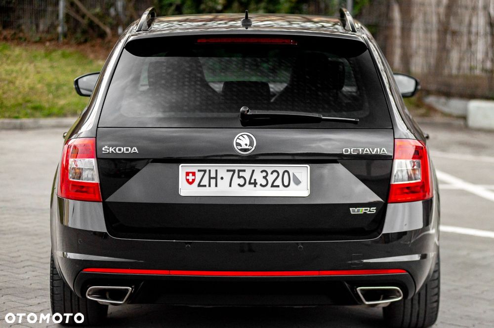 Skoda Octavia 2.0 TSI RS - 13