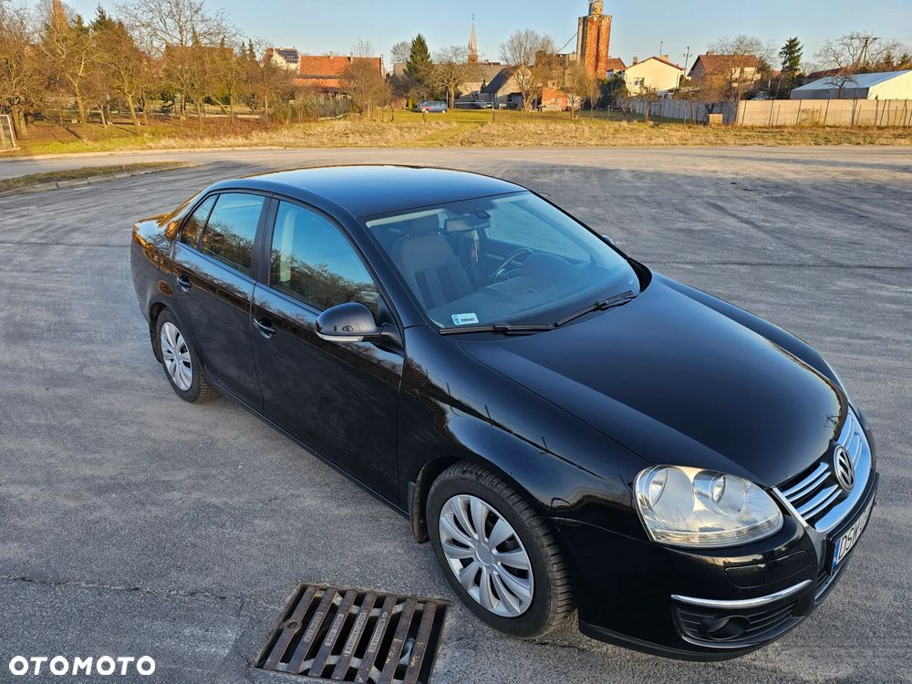 Volkswagen Jetta 1.9 TDI Trendline - 5