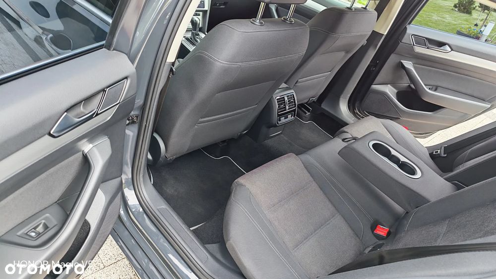 Volkswagen Passat Variant 2.0 TDI DSG (BlueMotion Technology) Highline - 21