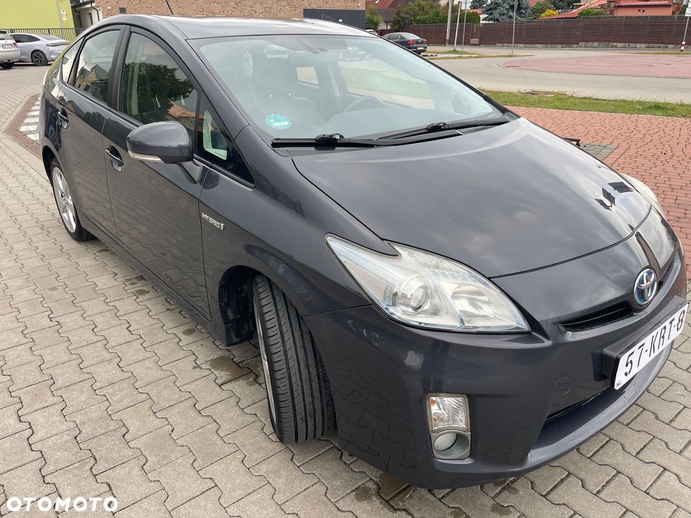 Toyota Prius 1.8 HSD Prestige - 3