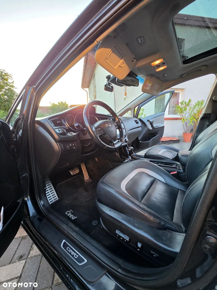 Kia Ceed 1.6 CRDi L Business Line DCT - 13