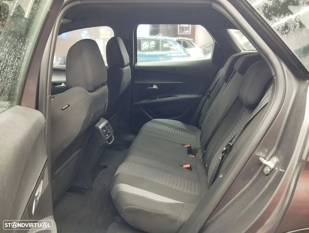 Peugeot 3008 1.5 BlueHDi Active Pack EAT8 - 13