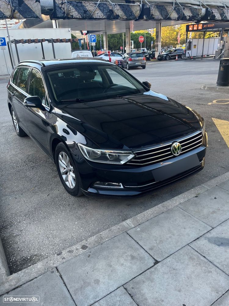 VW Passat Variant - 1