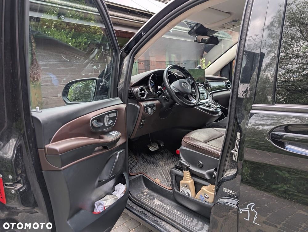 Mercedes-Benz Klasa V 250 d 4-Matic Exclusive 7G-Tronic - 27
