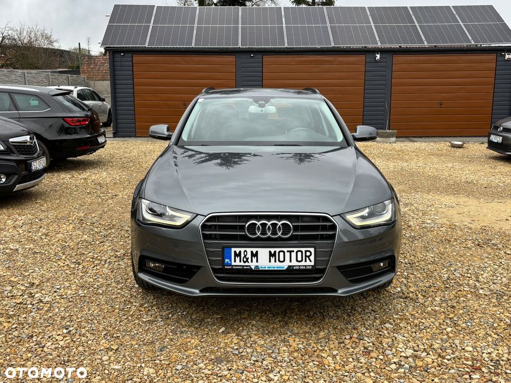 Audi A4 Avant 2.0 TDI DPF clean diesel multitronic S line Sportpaket - 6