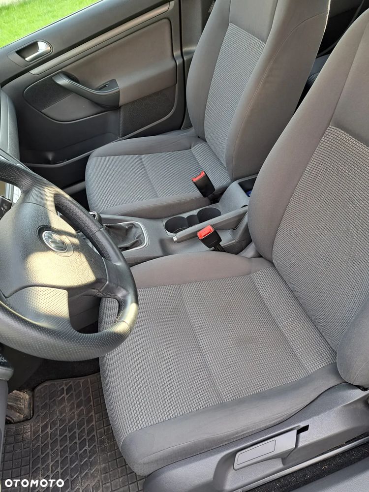 Volkswagen Jetta 1.9 TDI Comfortline - 6