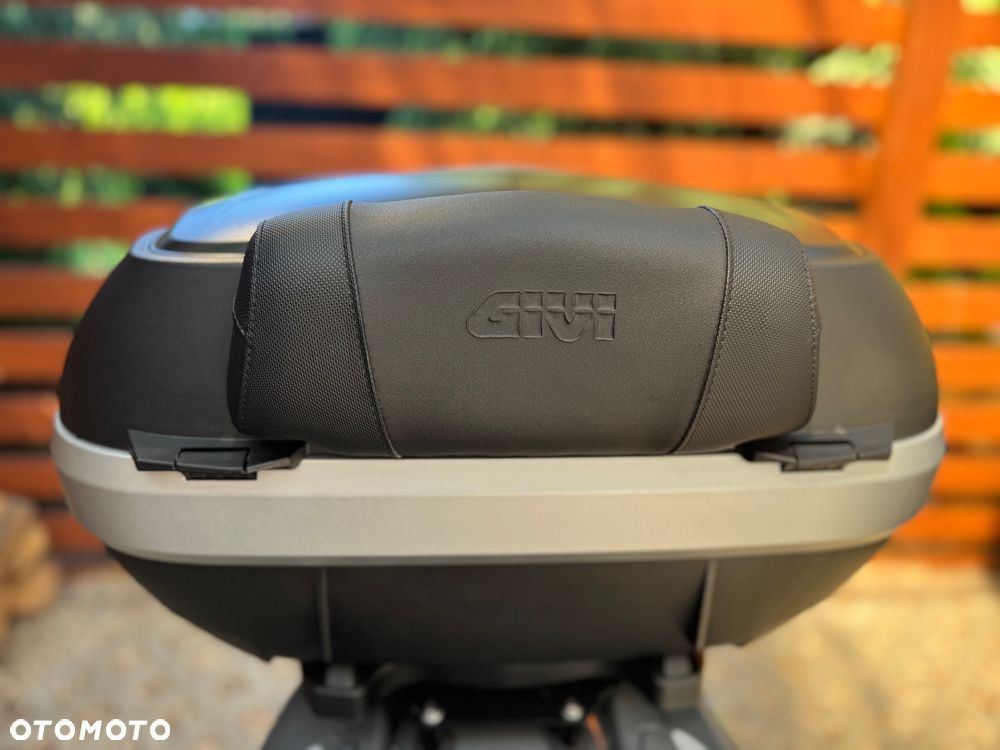Suzuki Burgman - 15
