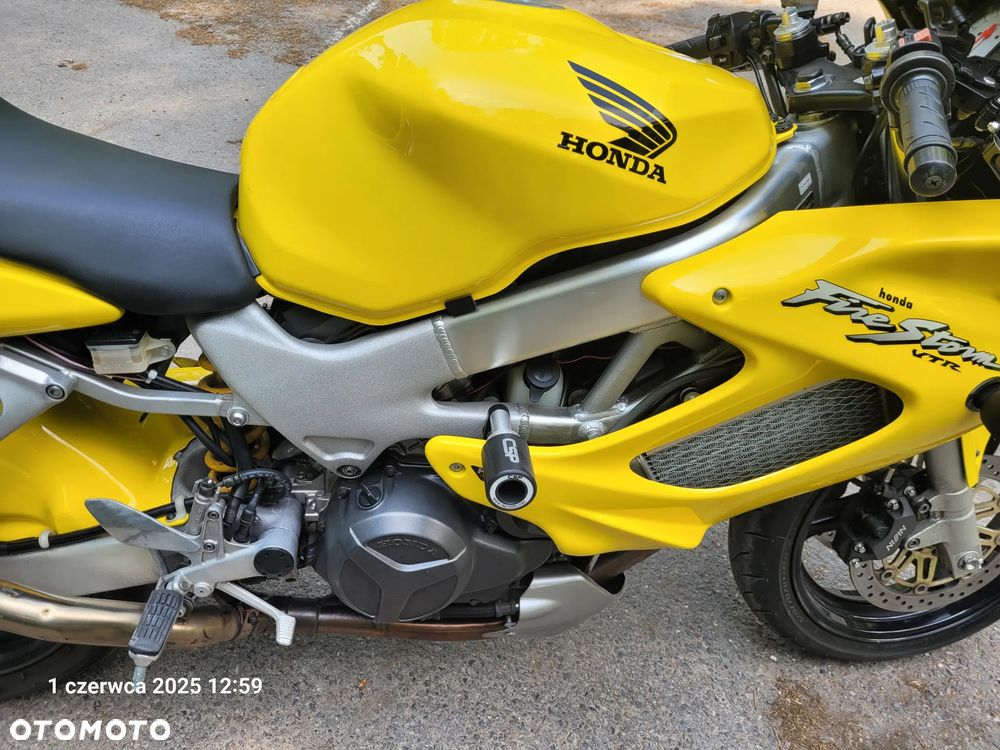 Honda VTR - 10