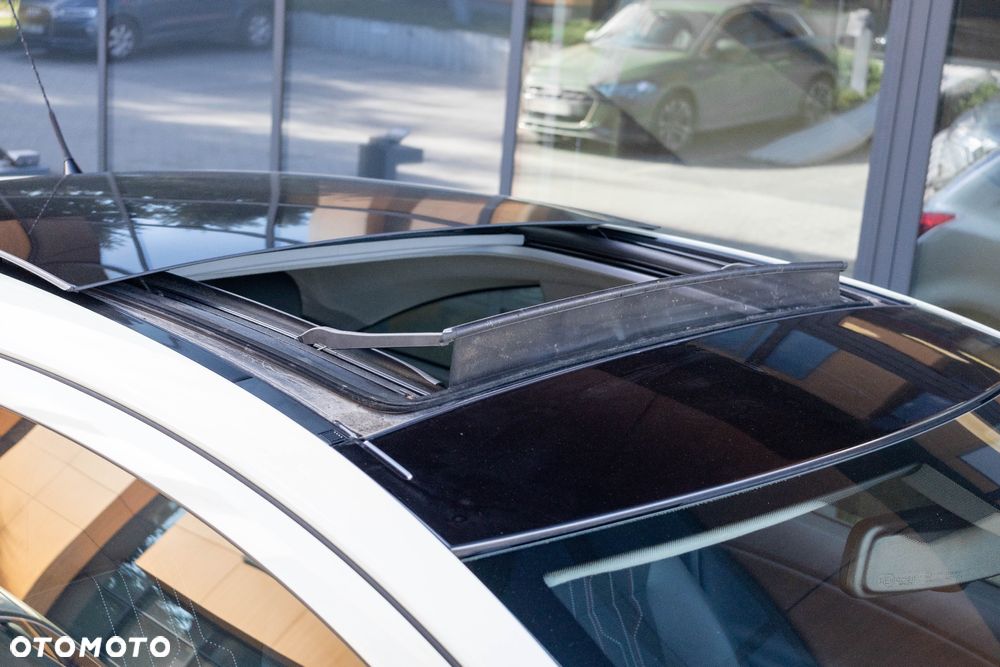 Opel Corsa 1.4 16V Edition 150 - 12