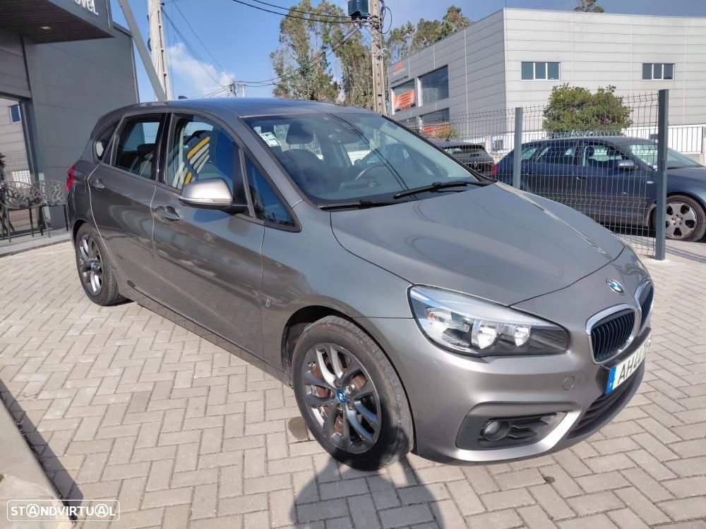 BMW 225xe Active Tourer Line Luxury - 2