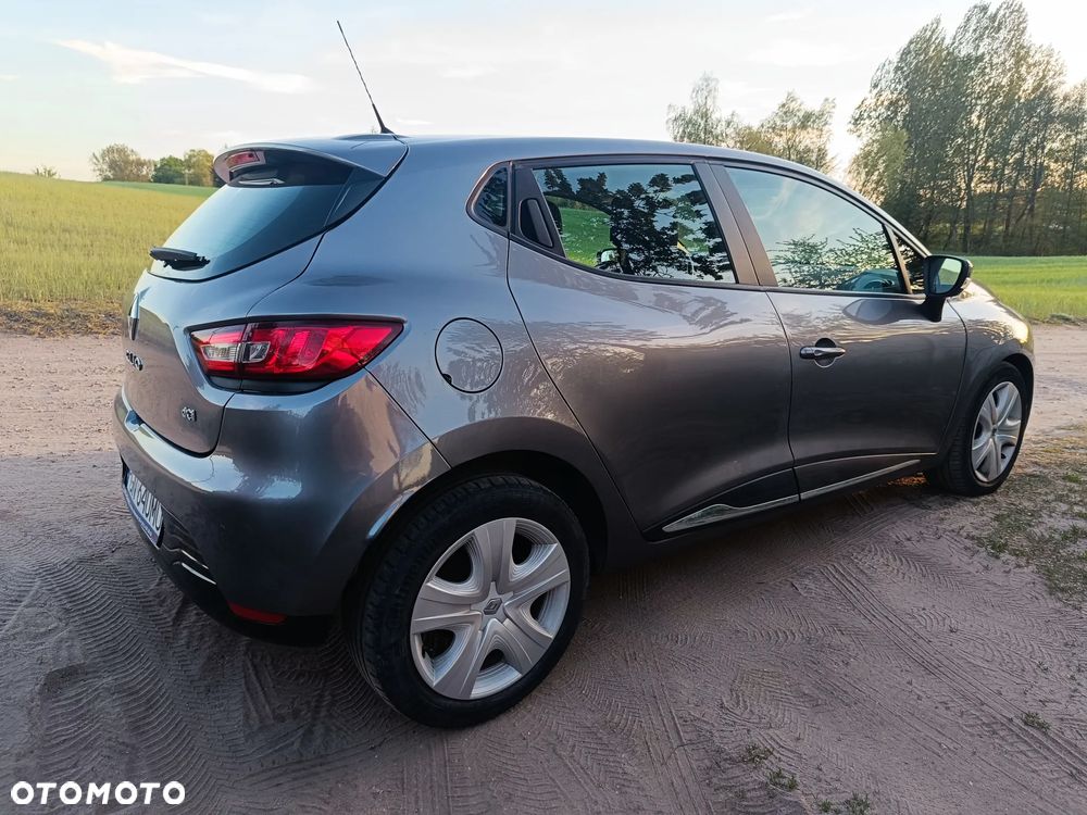 Renault Clio - 8