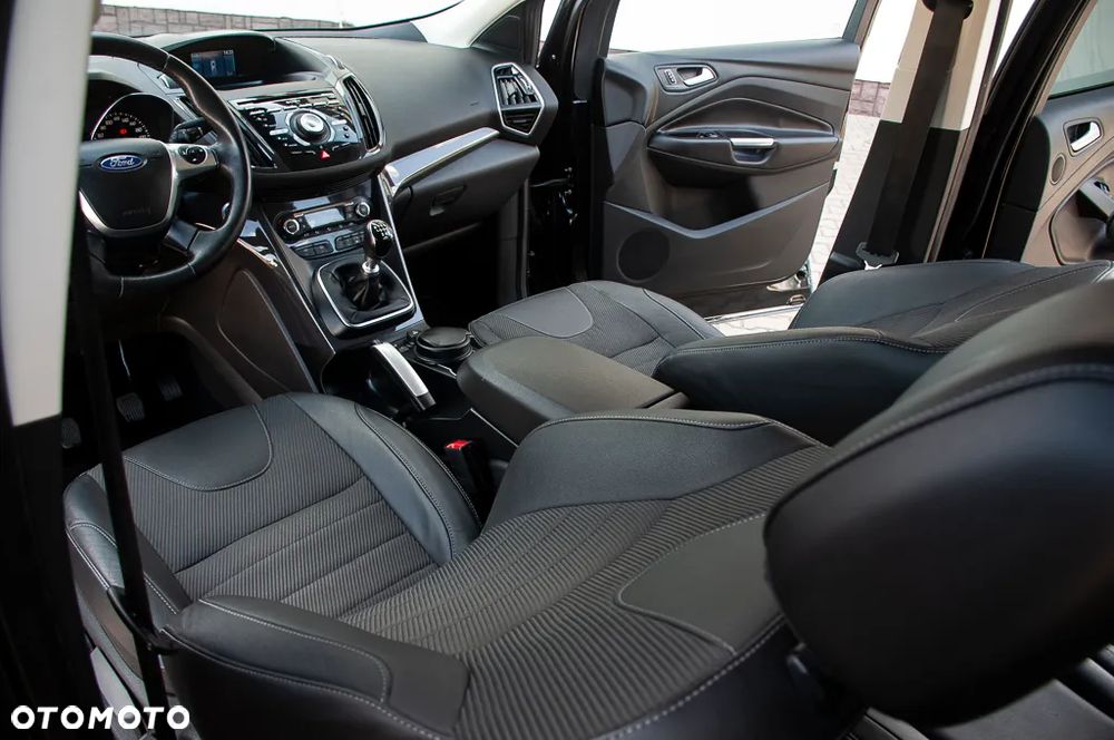 Ford Kuga 2.0 TDCi 4x4 Titanium - 19