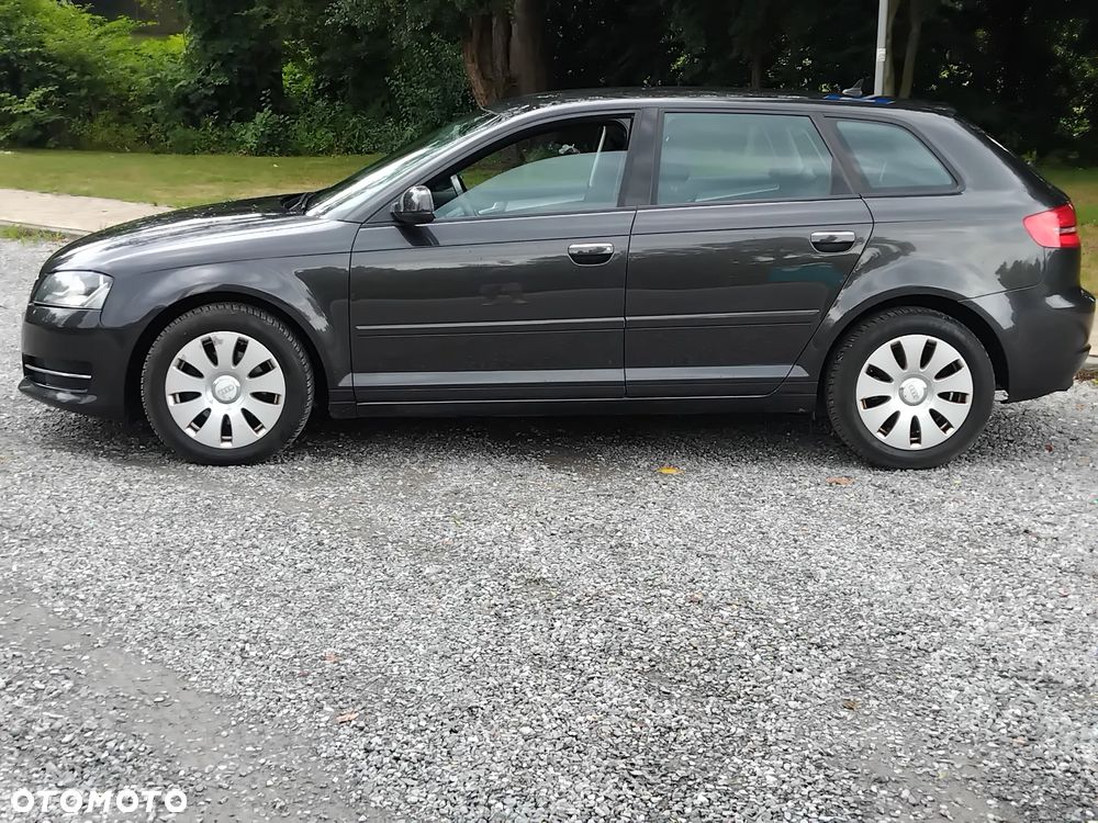 Audi A3 Sportback 1.8 TFSI Attraction - 3