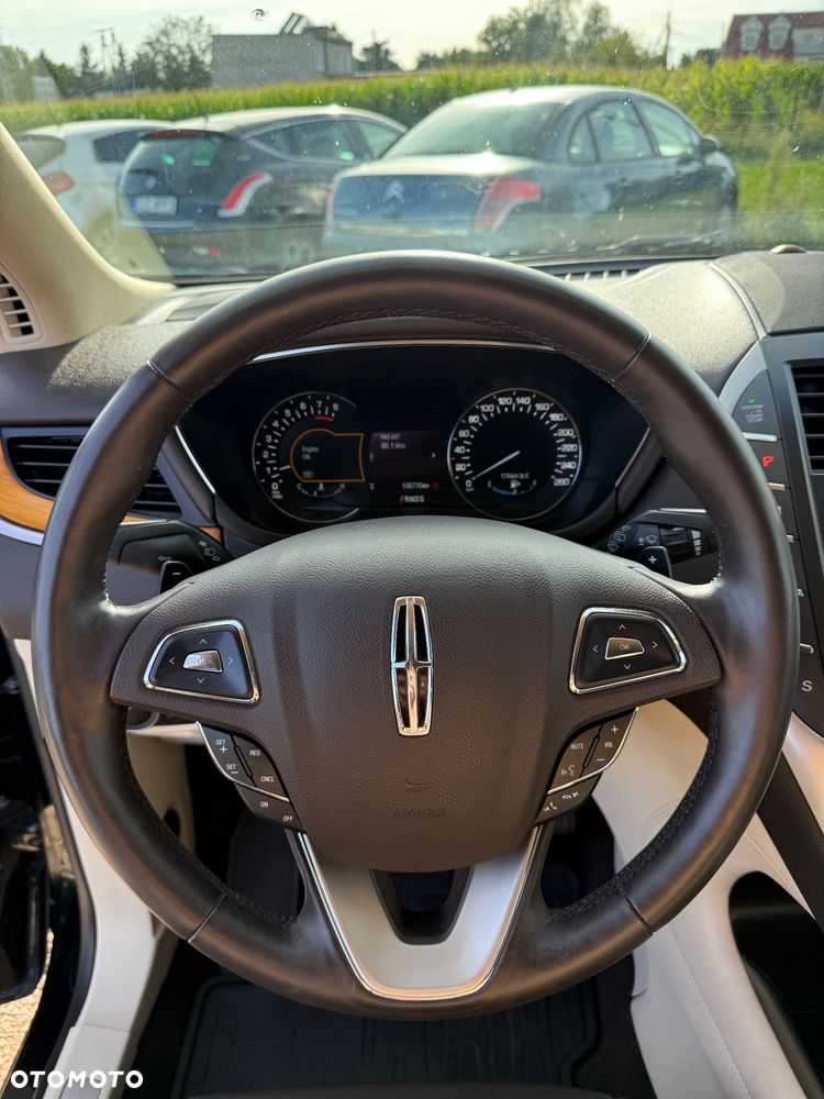 Lincoln MKC - 24