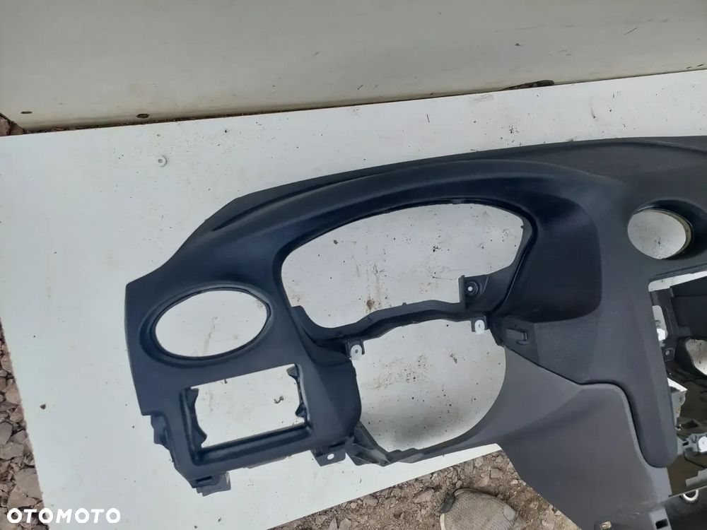 DESKA ROZDZIELCZA KONSOLA FORD FOCUS MK2 - 2