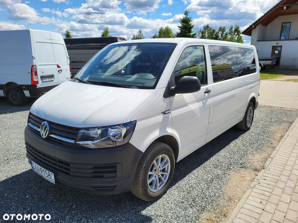 Volkswagen Caravelle - 1