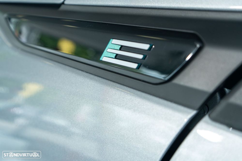 Peugeot e-2008 54 kWh Allure - 40