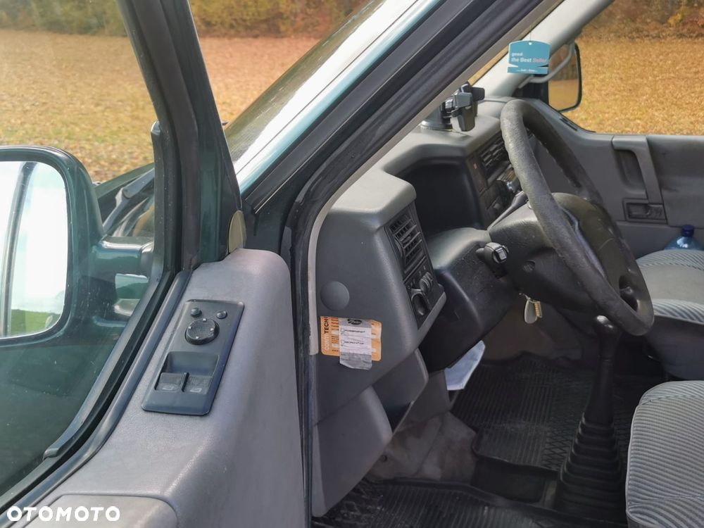 Volkswagen Caravelle Basis / CL - 12