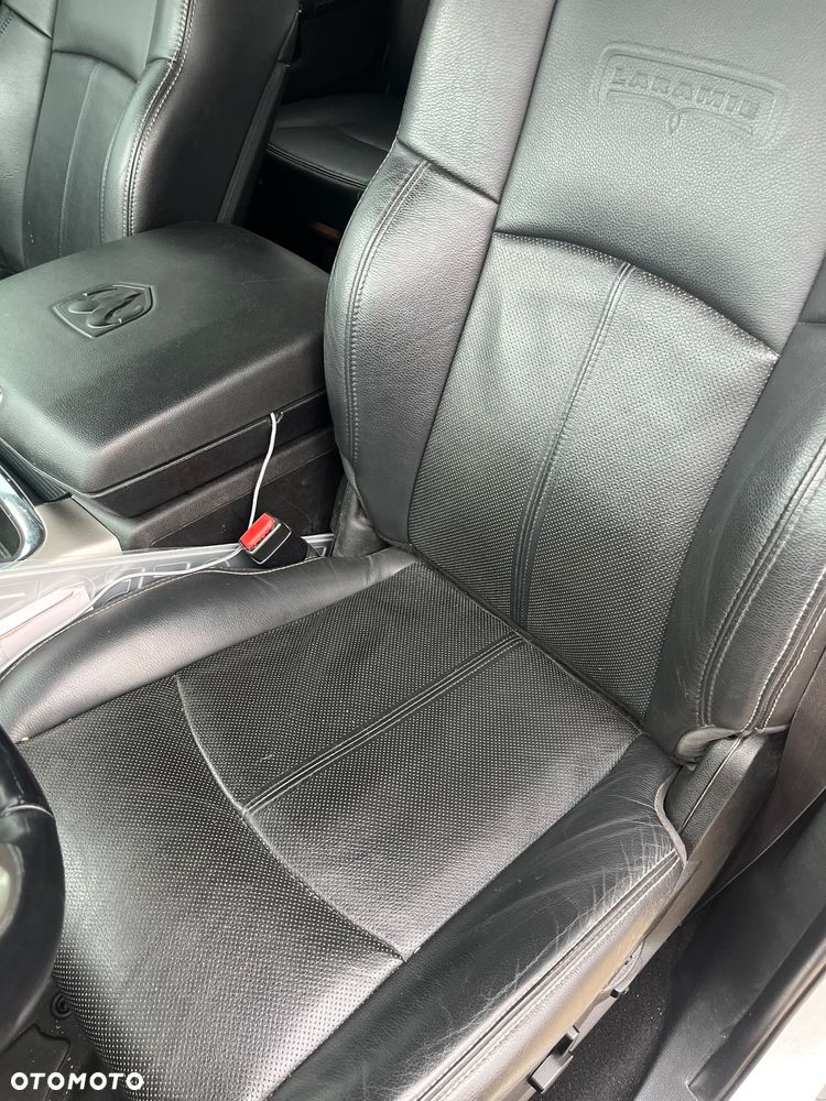 RAM 1500 5.7 Crew Cab Laramie - 17