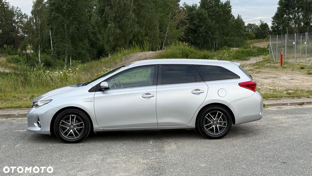 Toyota Auris 1.8 HSD Luna - 10
