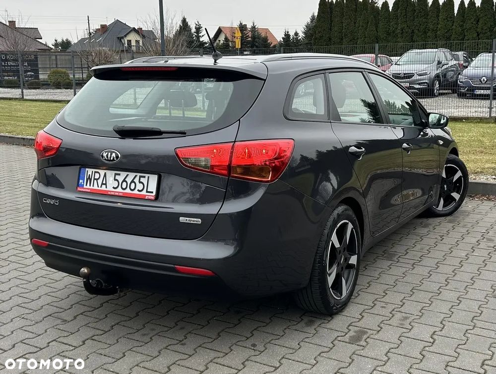 Kia Ceed 1.6 CRDi 136 ISG Edition 7 - 19