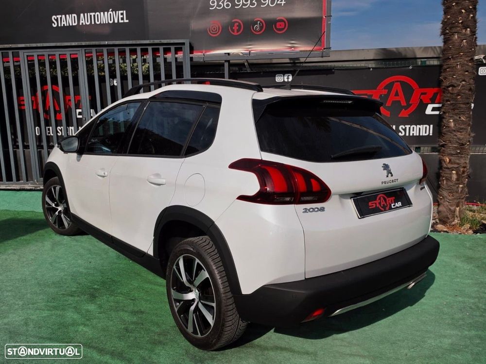 Peugeot 2008 1.6 BlueHDi GT Line - 28