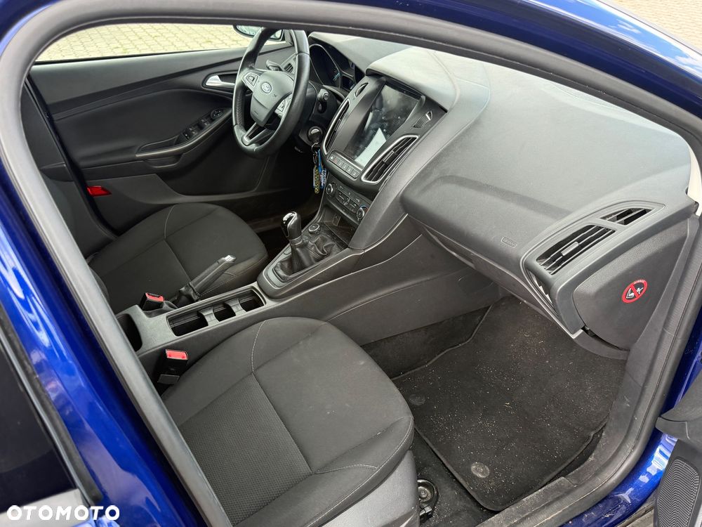 Ford Focus 1.0 EcoBoost Titanium - 13