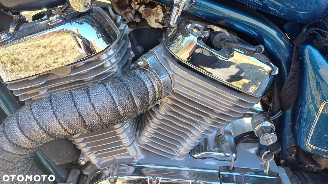 Suzuki Intruder - 17