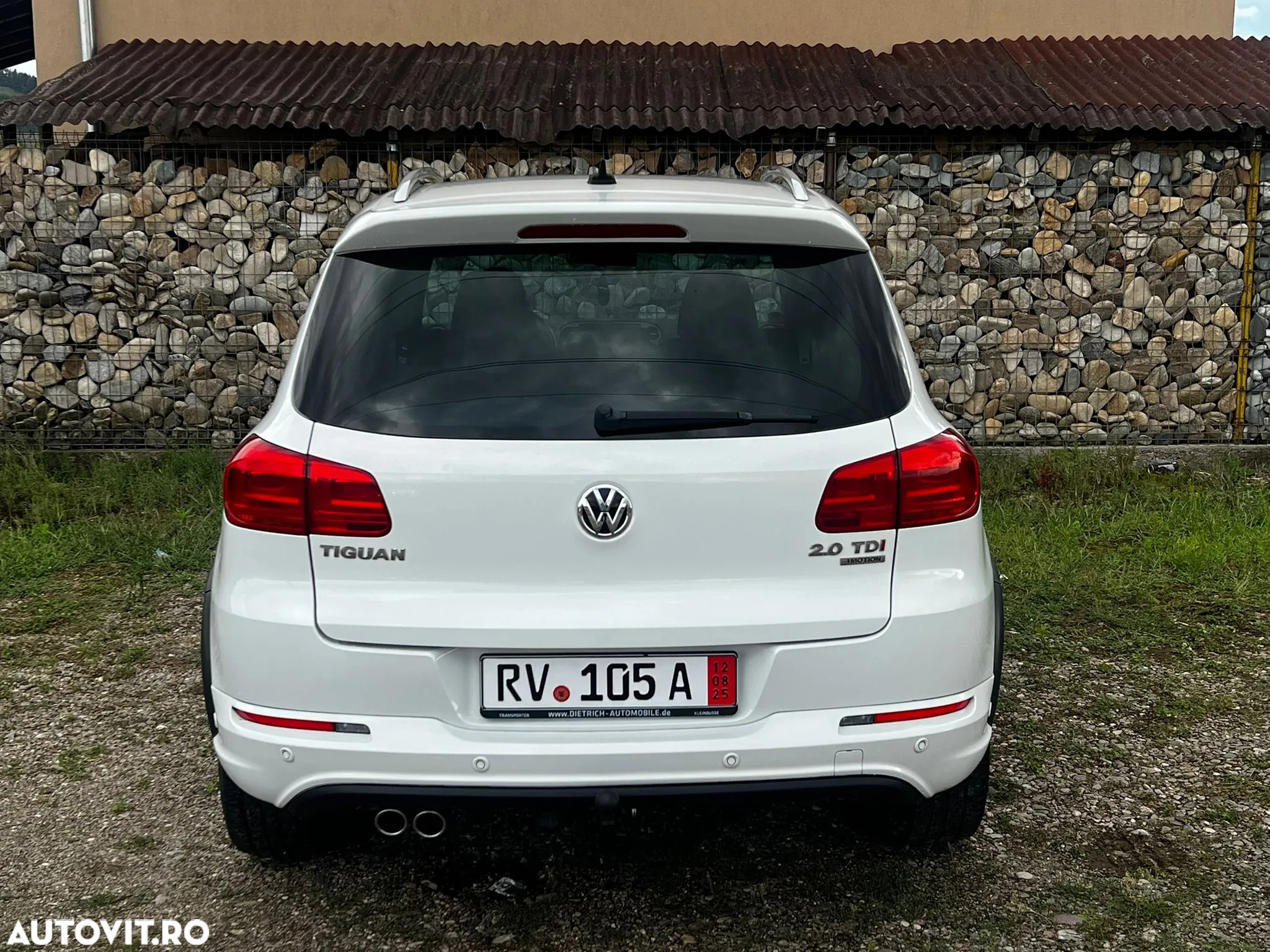 Volkswagen Tiguan - 10