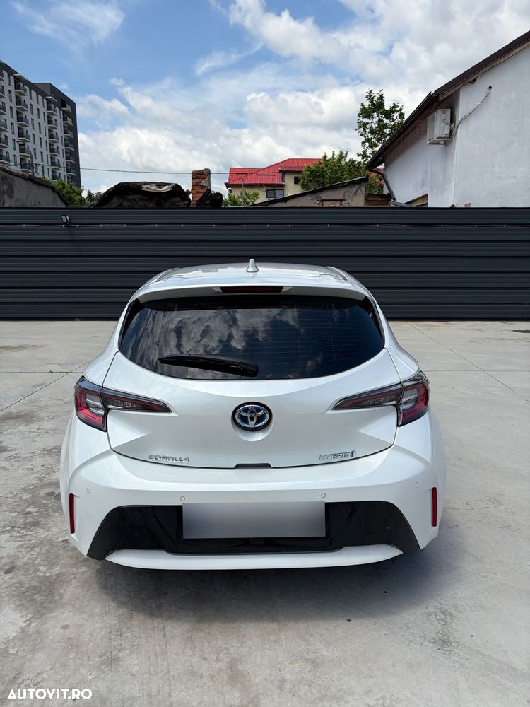Toyota Corolla 1.8 HSD Dynamic - 9