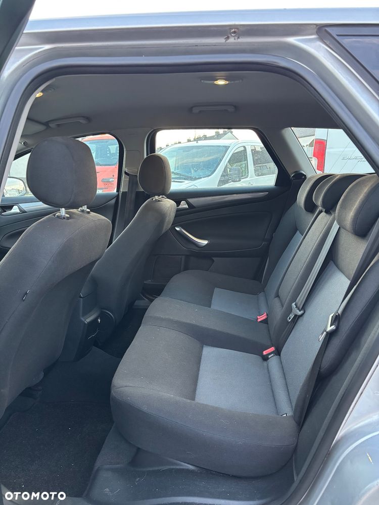 Ford Mondeo 2.0 TDCi Titanium - 15