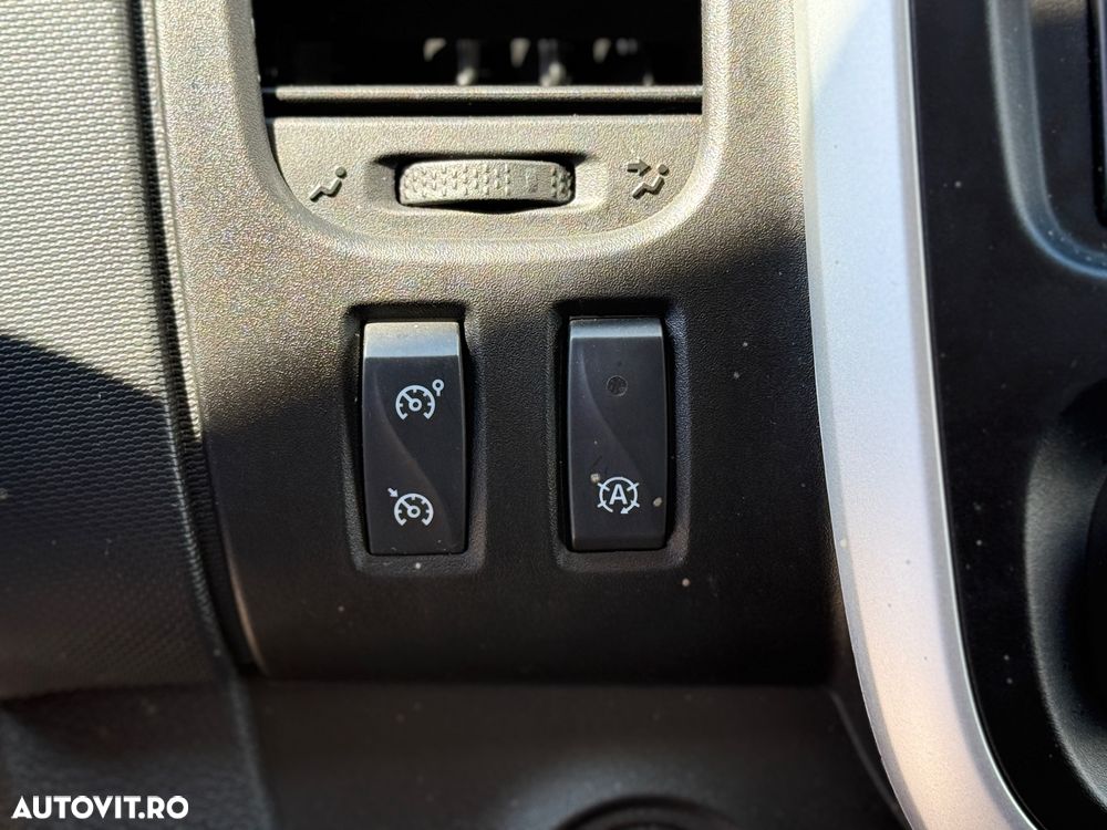 Renault Trafic (ENERGY) Start & Stop Combi Expression - 15