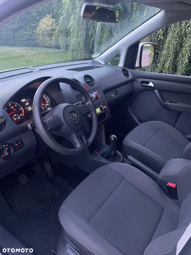 Volkswagen Caddy Comfortline BMT - 9